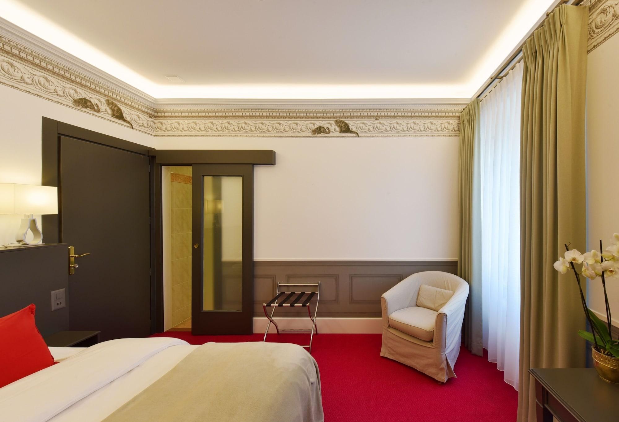 Standard, Single, City View, GOLF HOTEL RENE CAPT 2/9