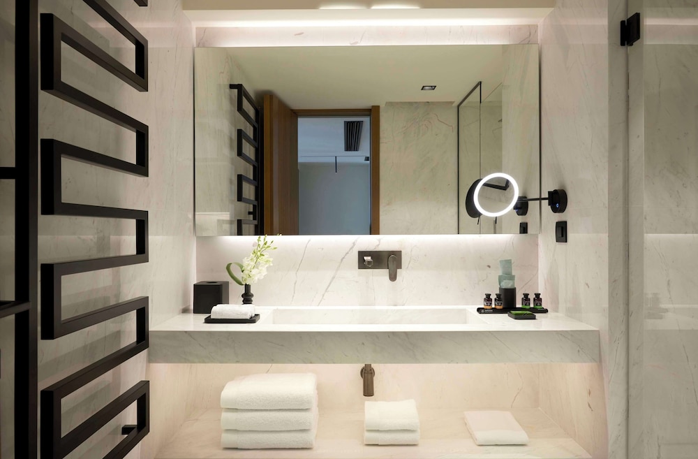 Dusit Suites Athens 55/58