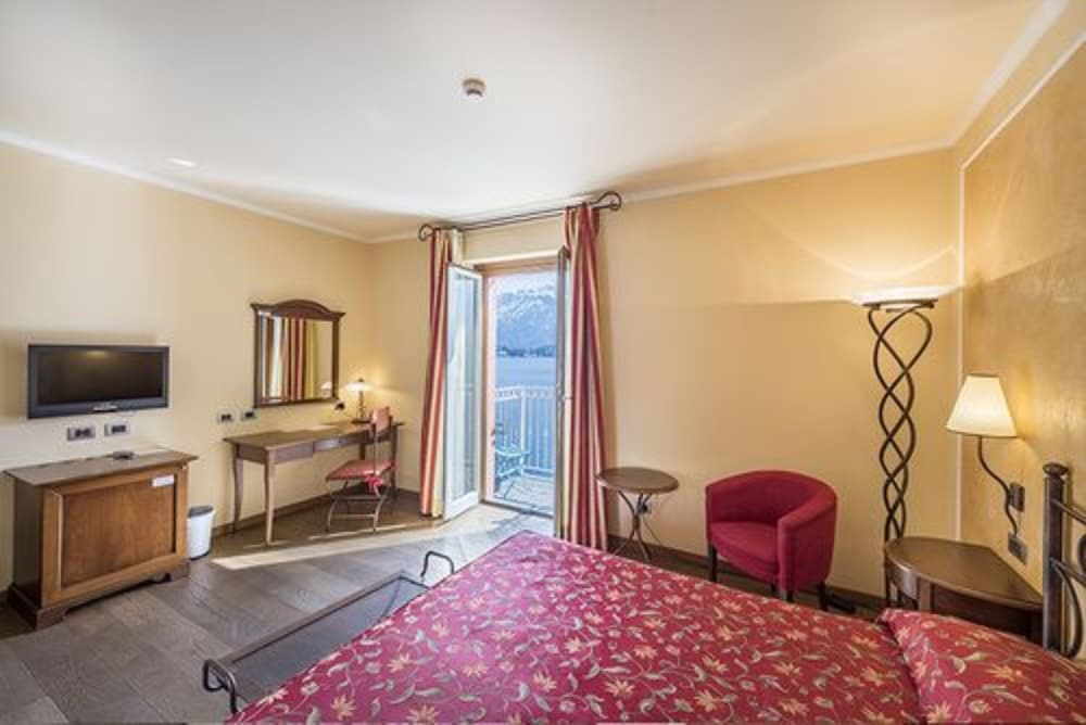 Hotel La Darsena 20/50