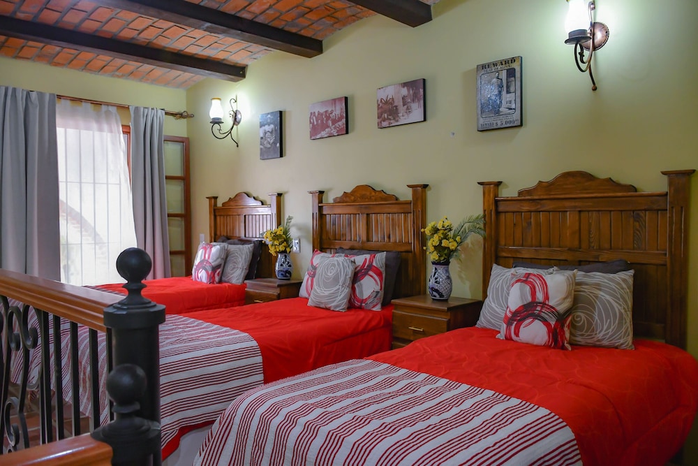 Standard, 2 Double Beds, Hotel Hacienda San Isidro 2/6