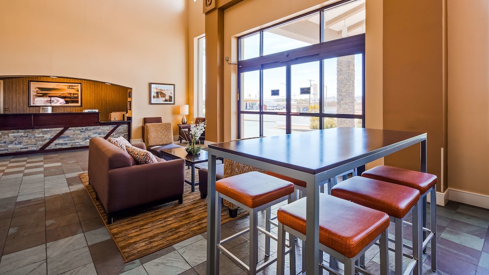 Best Western Plus King's Inn & Suites 26/37