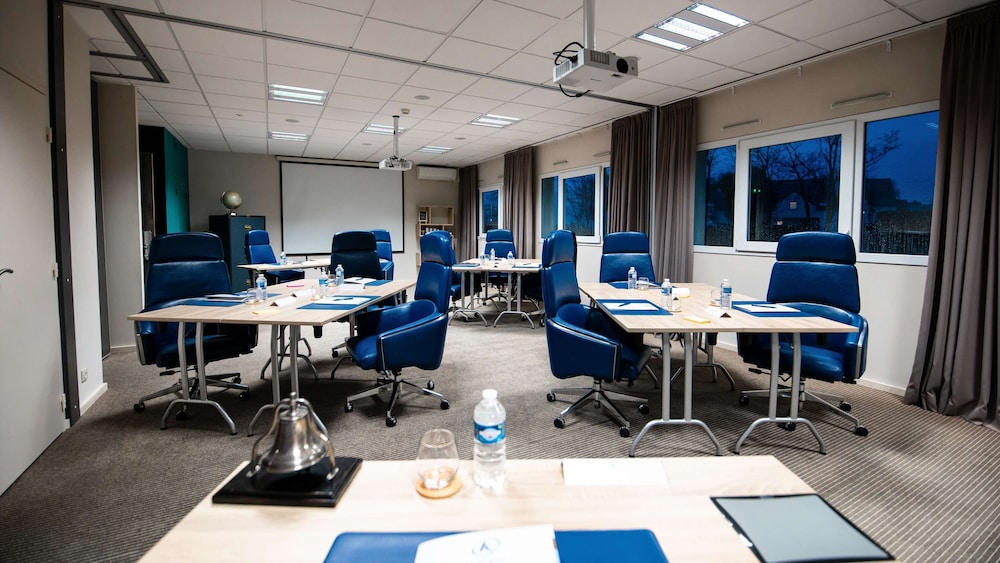 Kyriad Prestige Vannes Centre Palais Des Arts 56/66