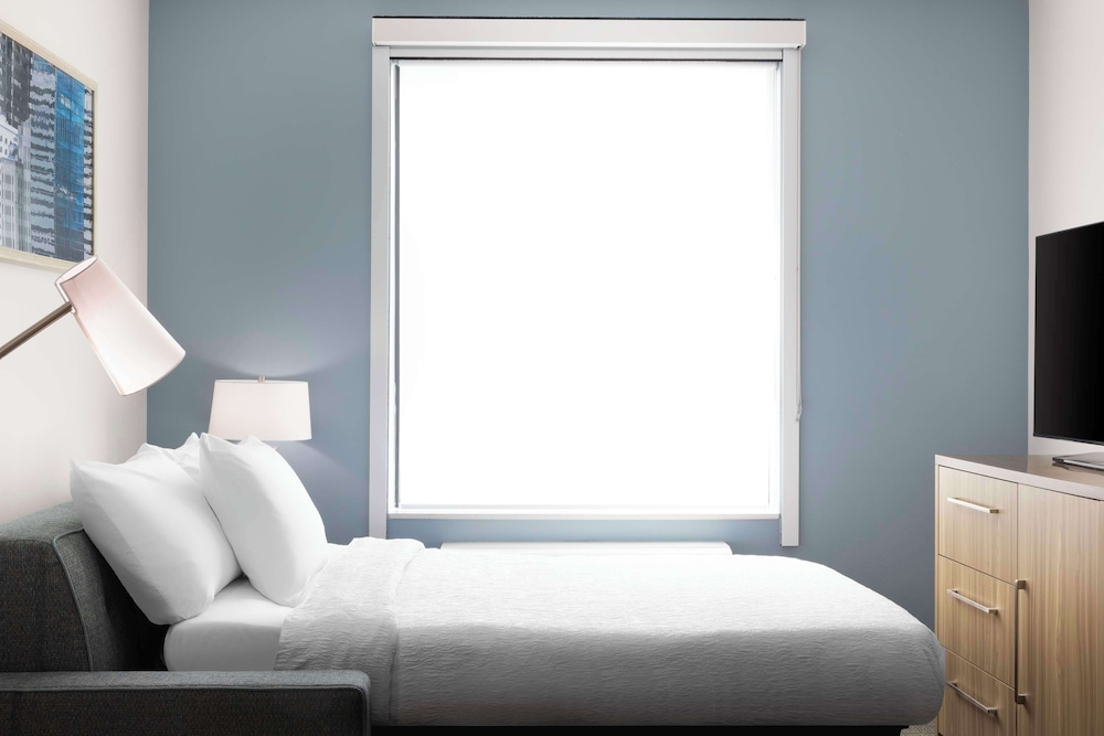 STUDIO, 2 QUEEN BEDS, ACCESSIBLE