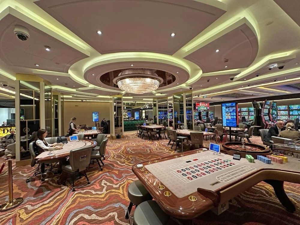 Hotel London 1889 & Casino 89/94