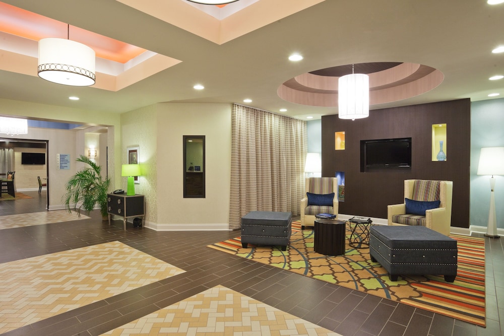 Holiday Inn Express Hotel Suites Fulton 36/51
