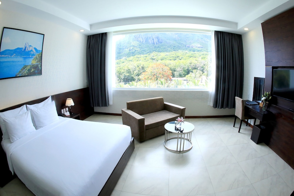 Orson Hotel and Resort Con Dao 11/50