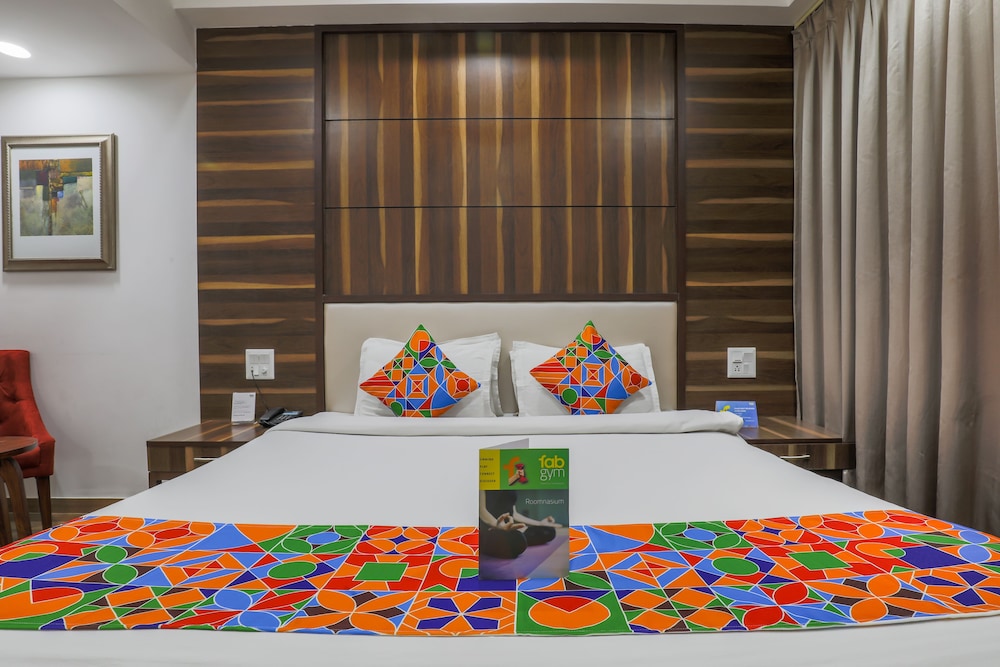 Fabhotel Sapphire Inn Mansarovar 44/50