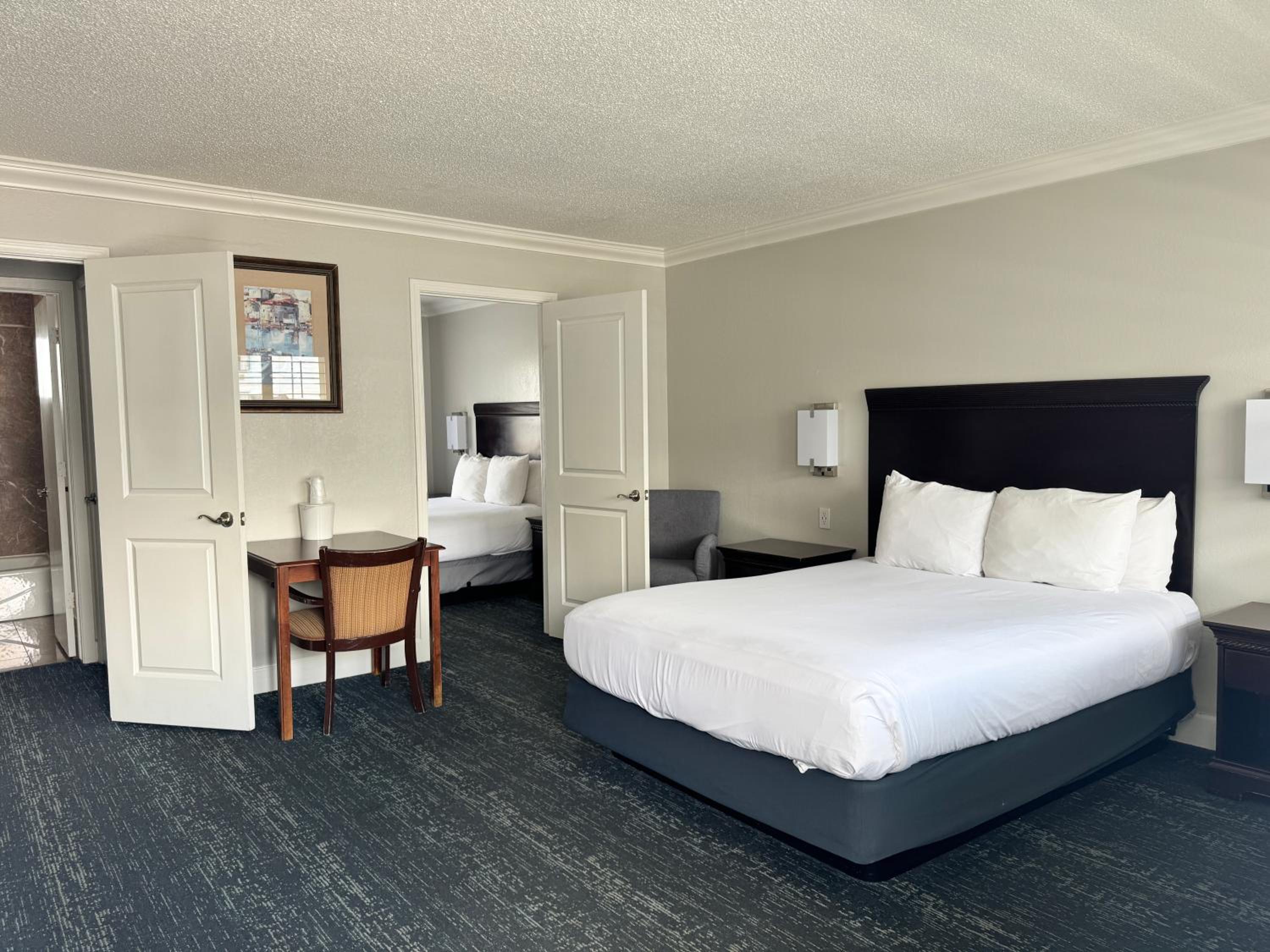 جناح بسريرين كوين بغرفة نوم واحدة، Stargazer Inn And Suites 5/10