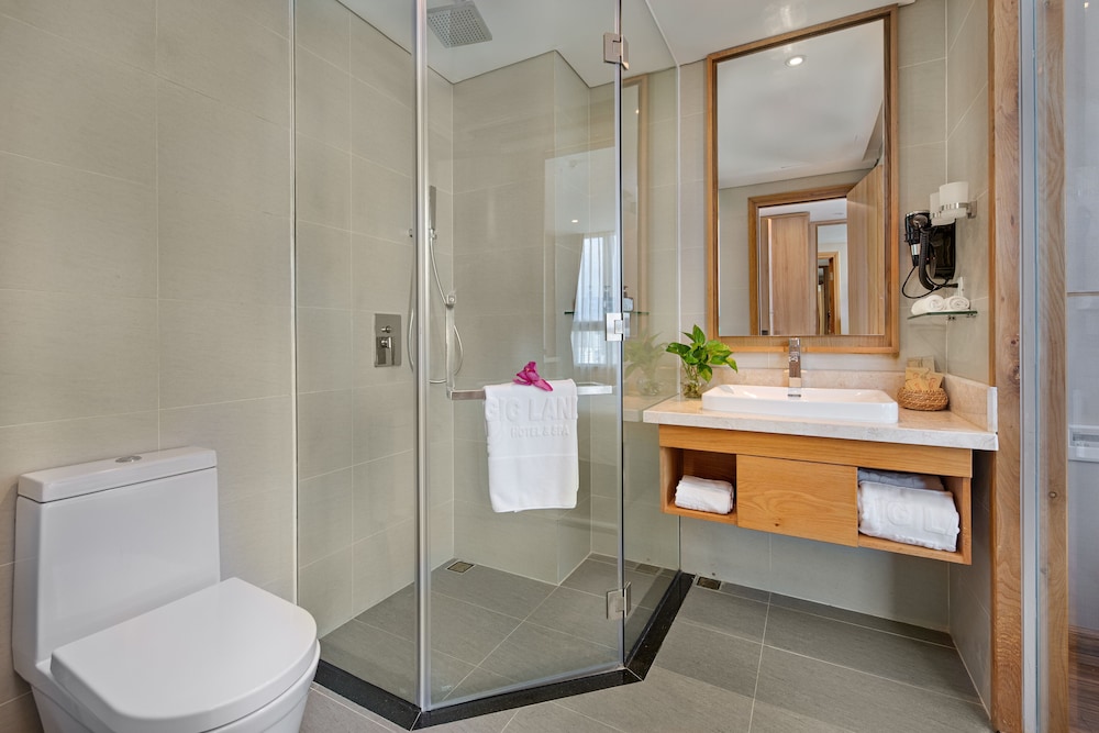 G8 Luxury Hotel and Spa Da Nang 10/66