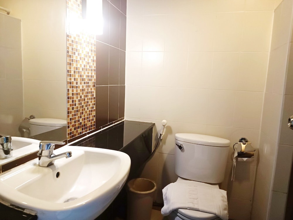 Chiangkhong Teak Garden Riverfront Hotel 73/74