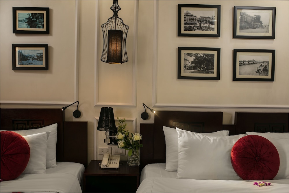 Paradise Boutique Hotel 45/57