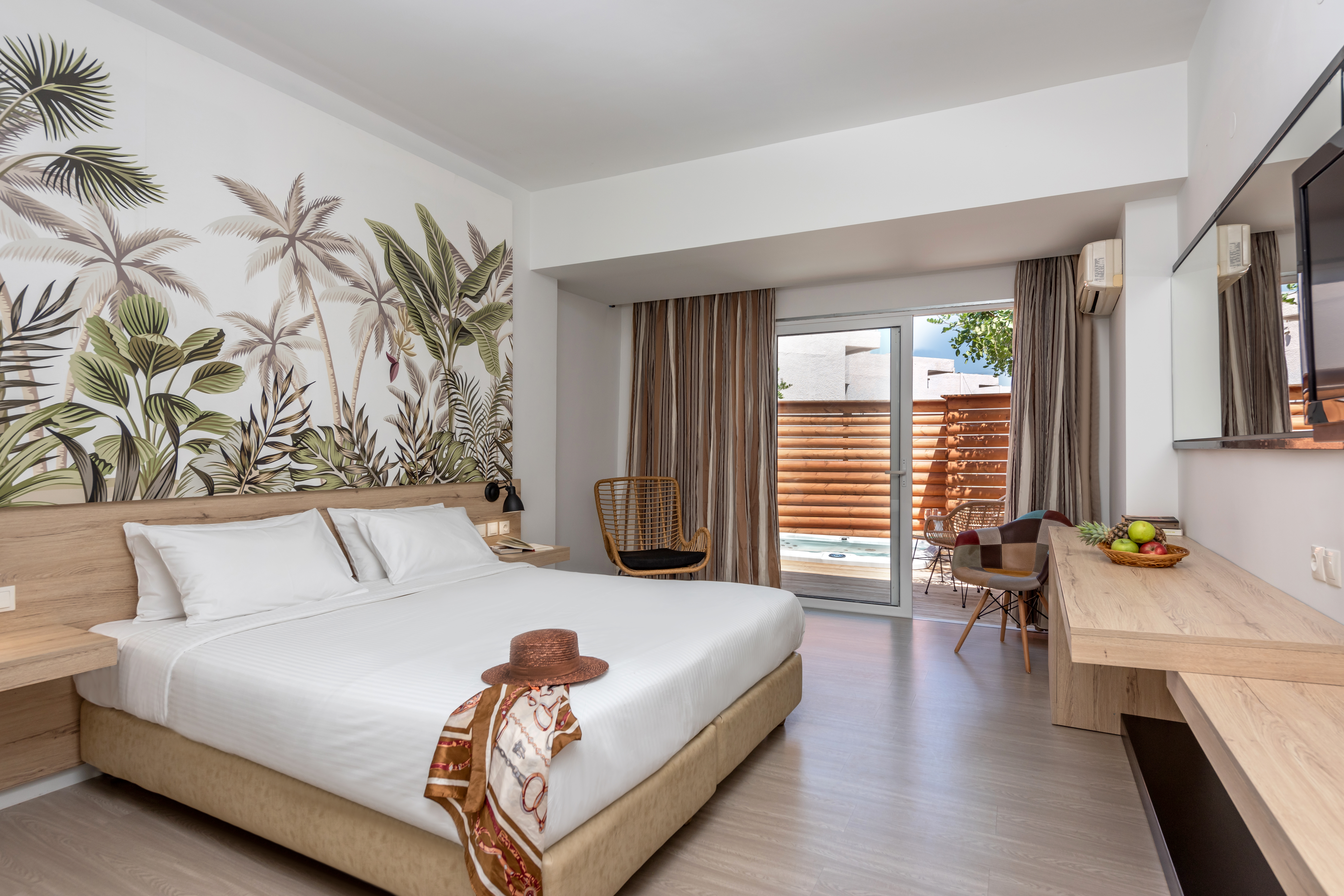 Room, Double Bed, Exterior Entrance