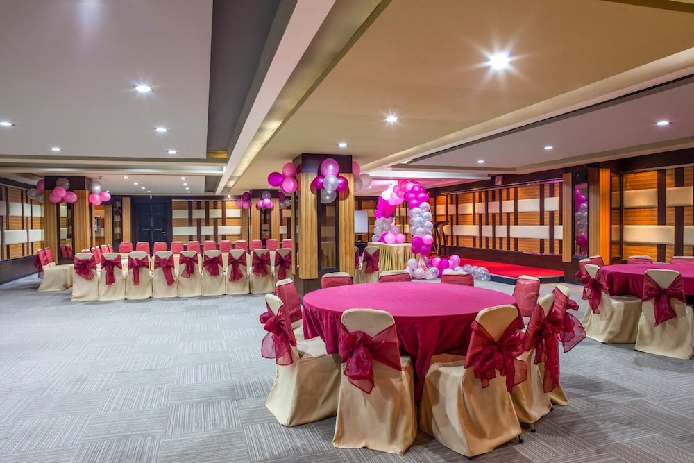 Orchardz Jayakarta Hotel 49/73