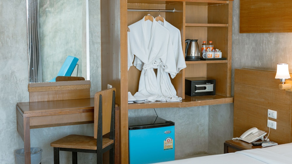 B2 Jomtien Pattaya Boutique Budget Hotel 60/60