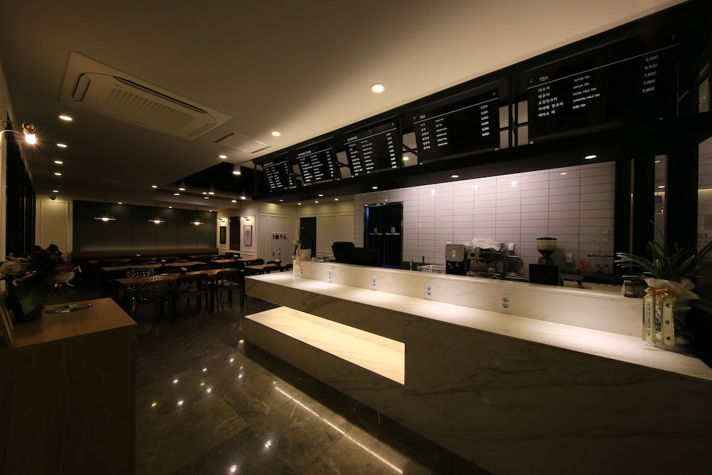 Hotel Kobos 7/57