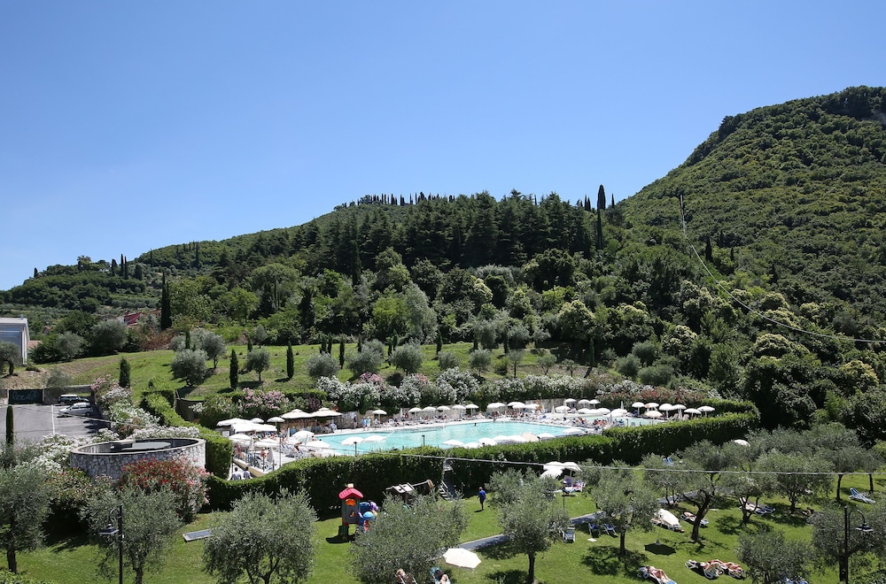 Bike Hotel La Perla 42/48