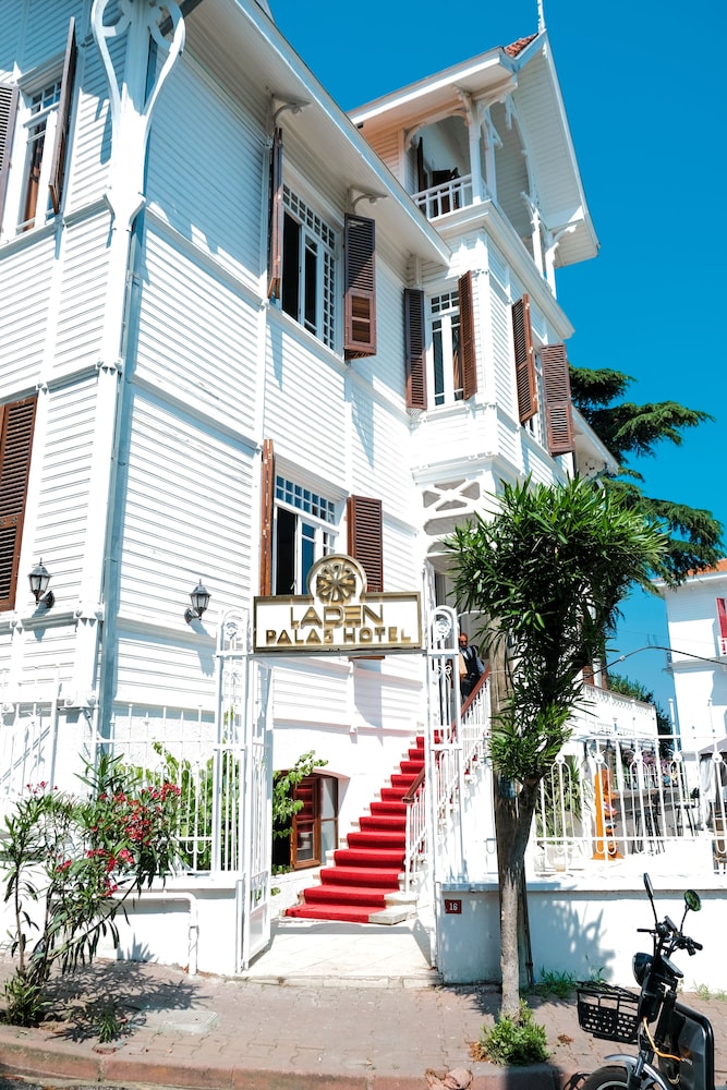 Laden Palas Hotel 4/50