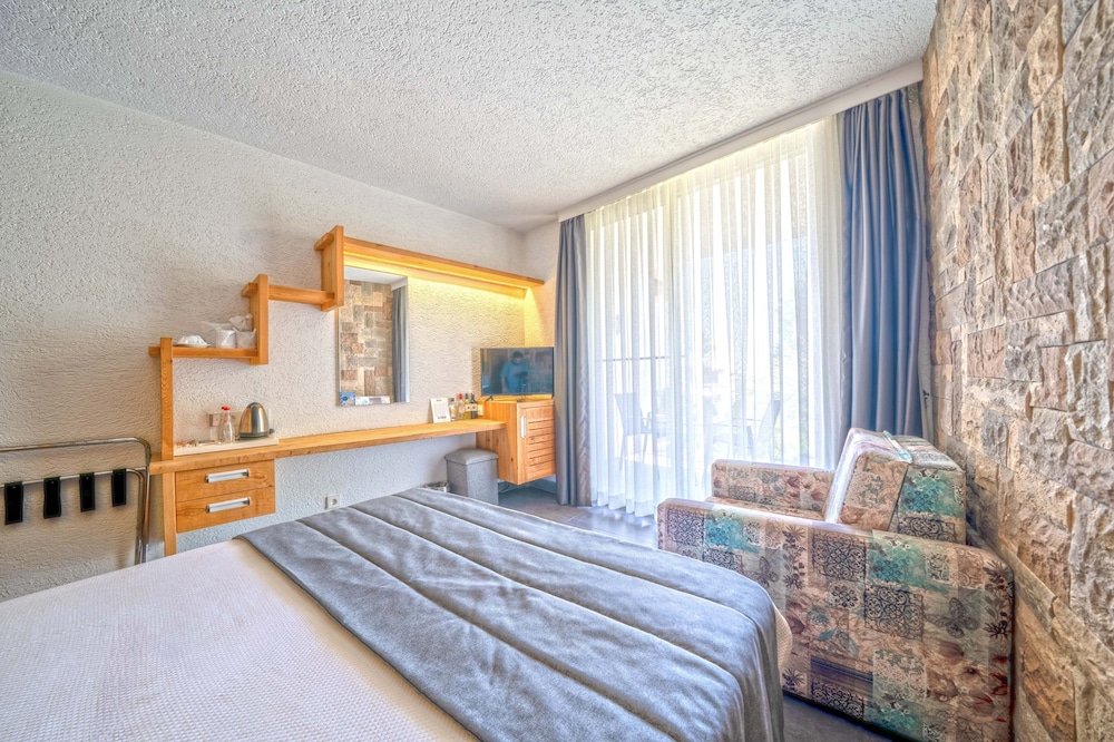 Herodot Beach Otel 8/50