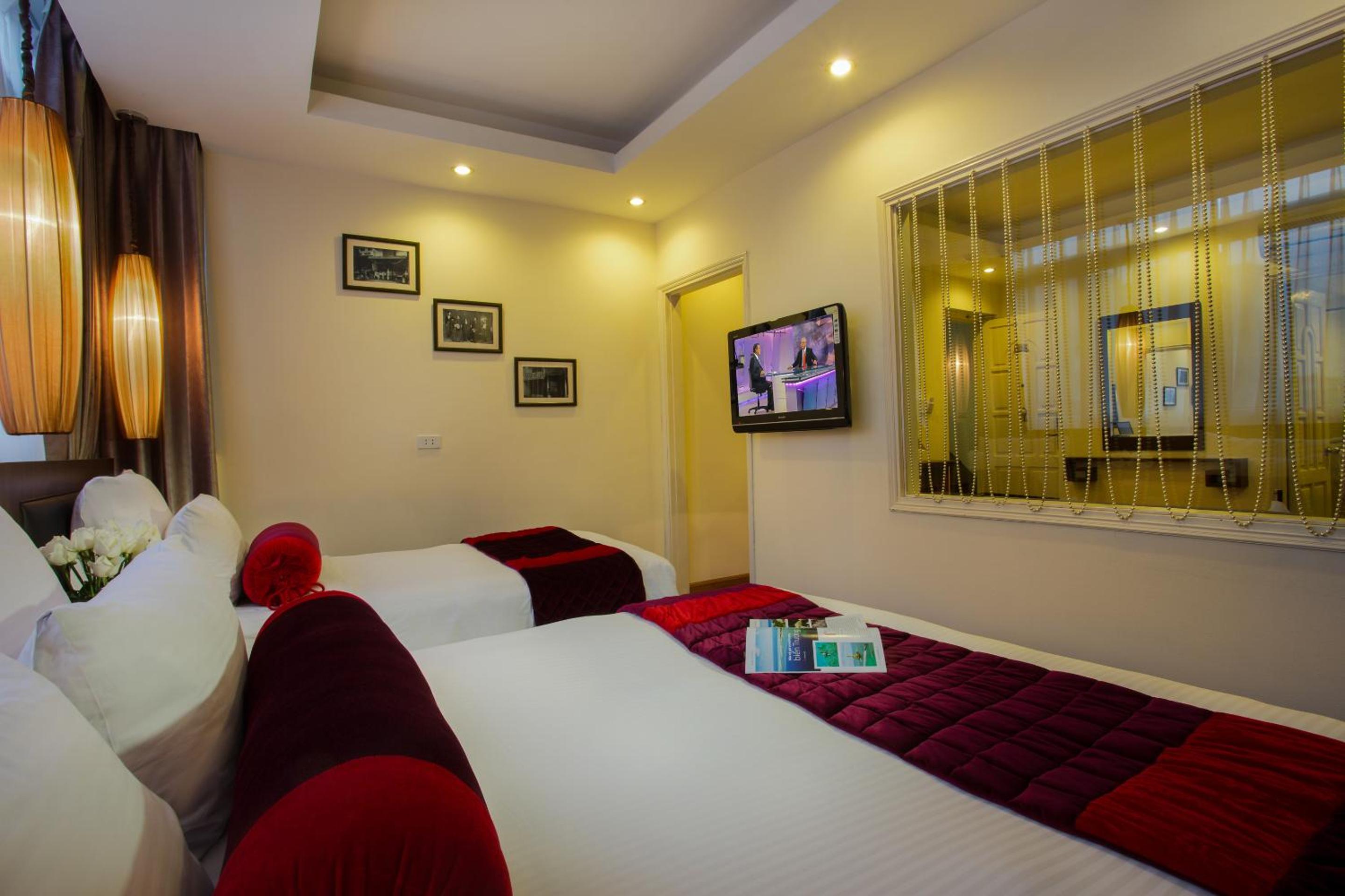JUNIOR SUITE, CITY VIEW