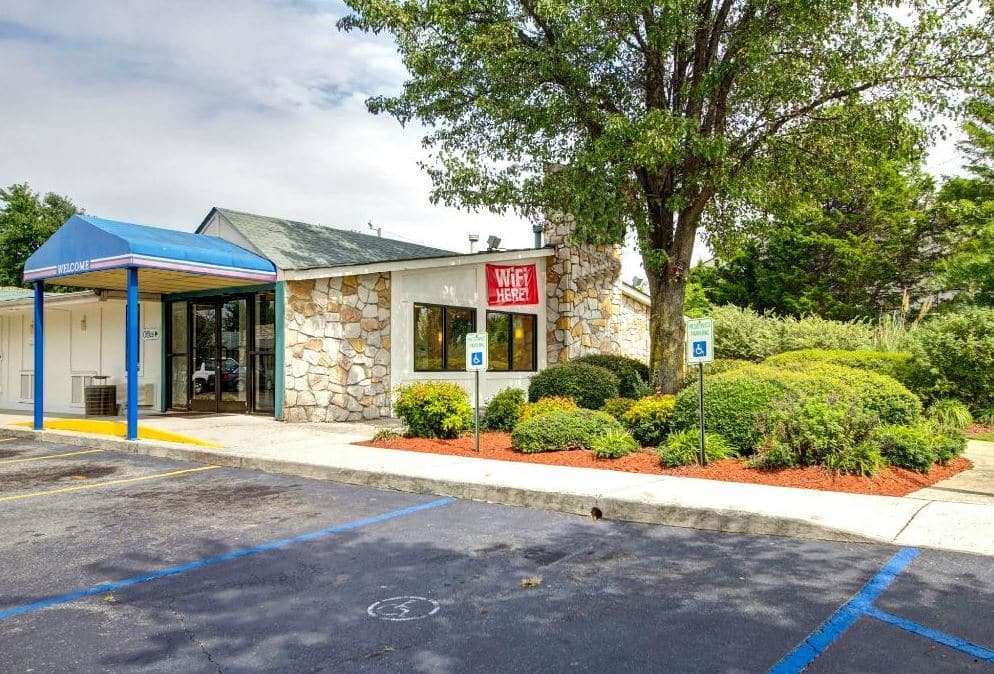 Knights Inn Burlington, NC 15/15