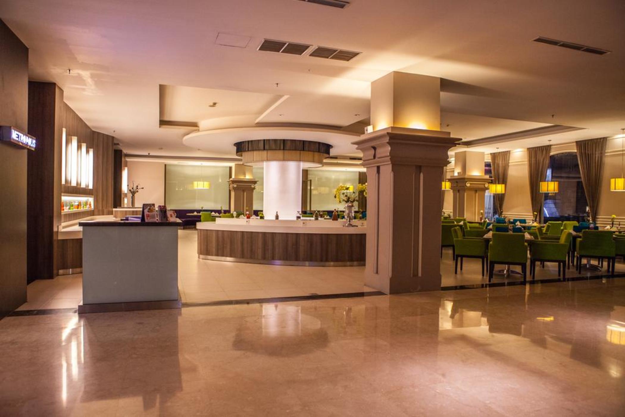 Mercure Regency Hotel Makassar 4/23