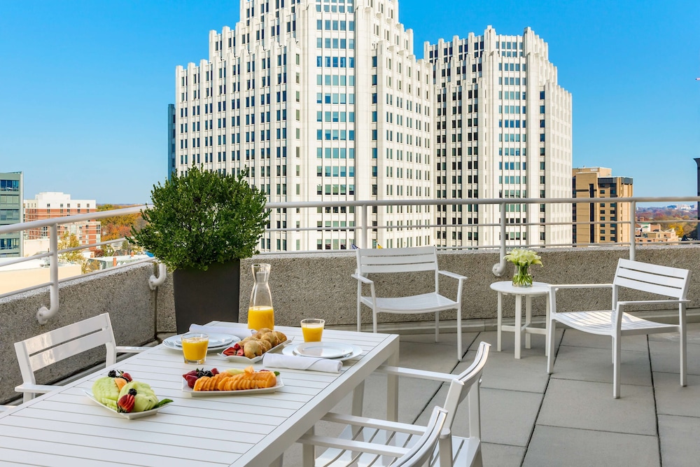 Hyatt Regency Bethesda 53/84