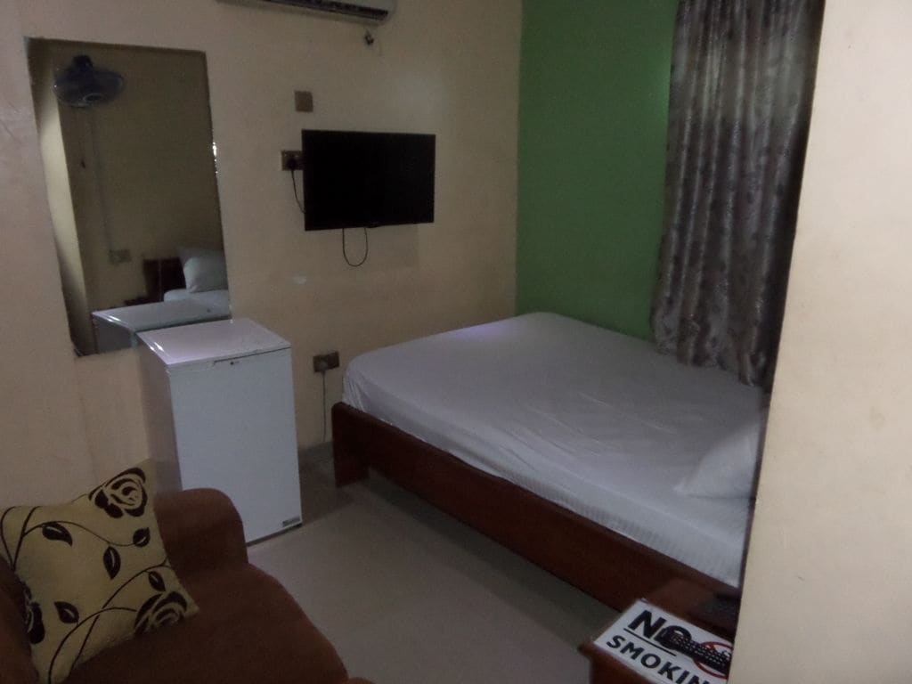 STANDARD, SINGLE, DOUBLE BED, COURTYARD AREA