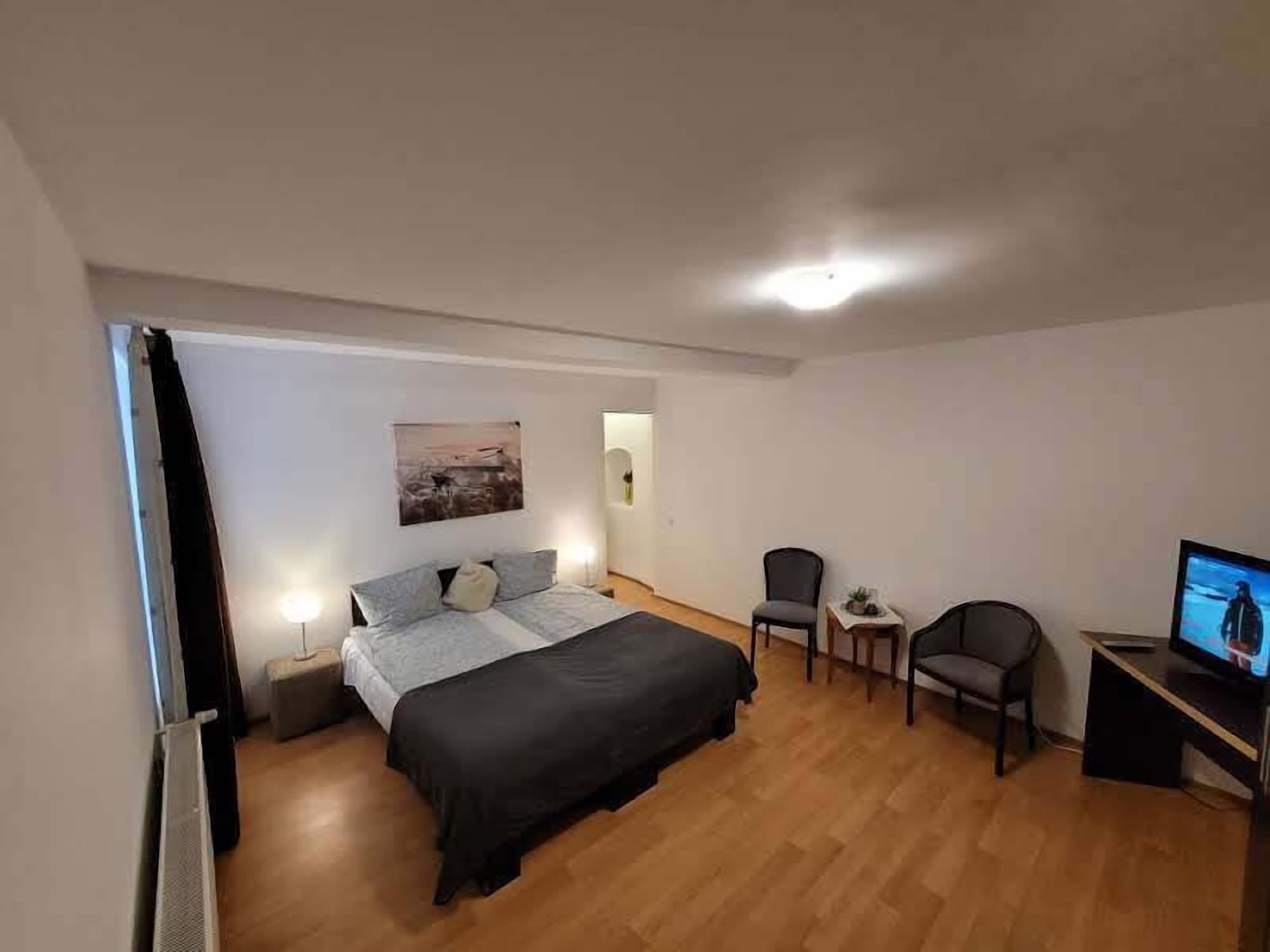 CLASSIC, DOUBLE BED