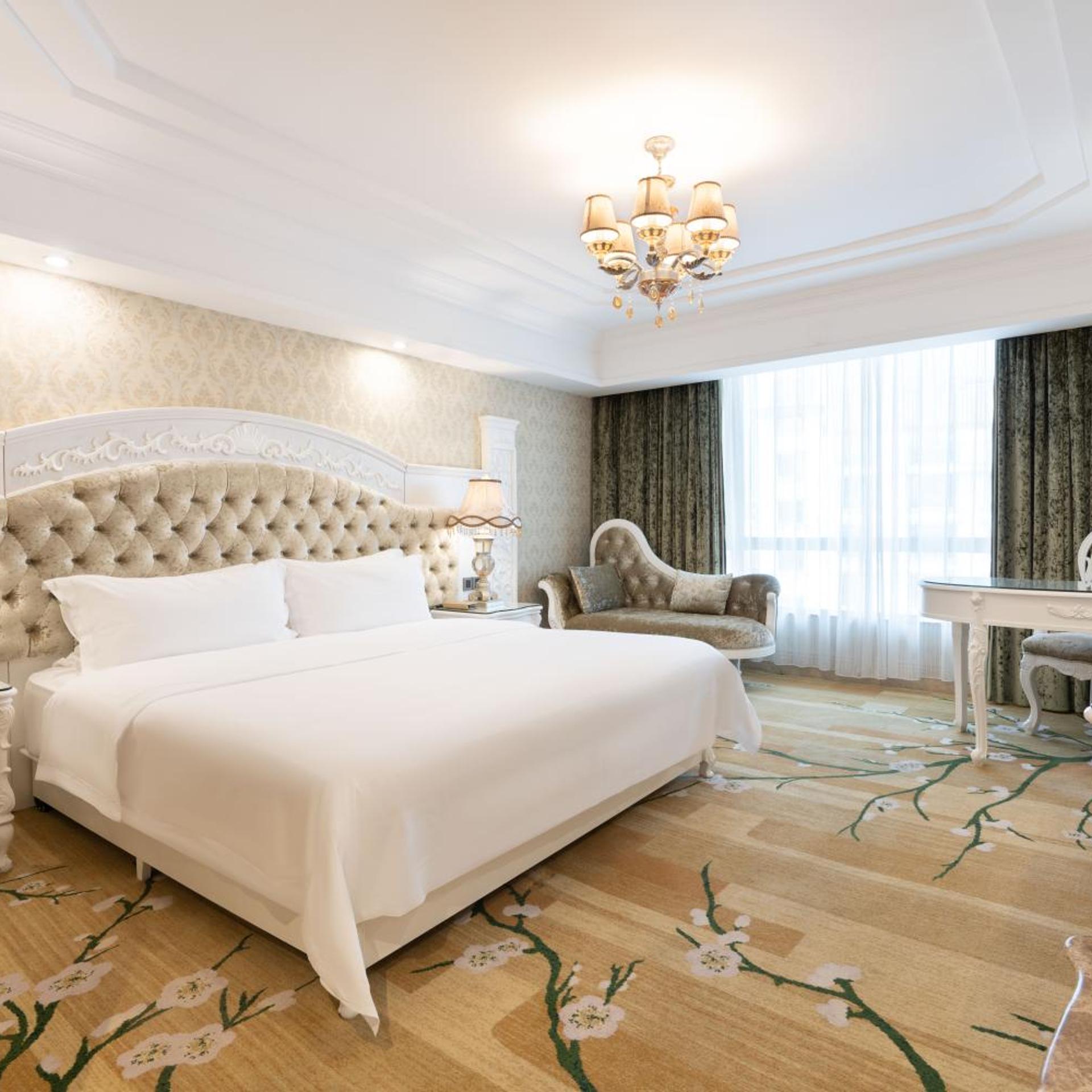 Guilin Bravo Hotel 13/63