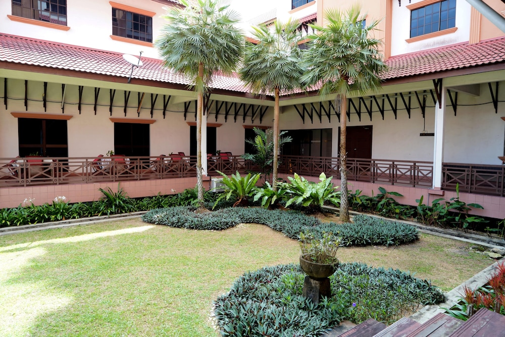 Permai Hotel 41/50