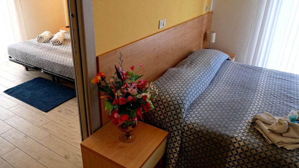 HOTEL FRIDA 34/50