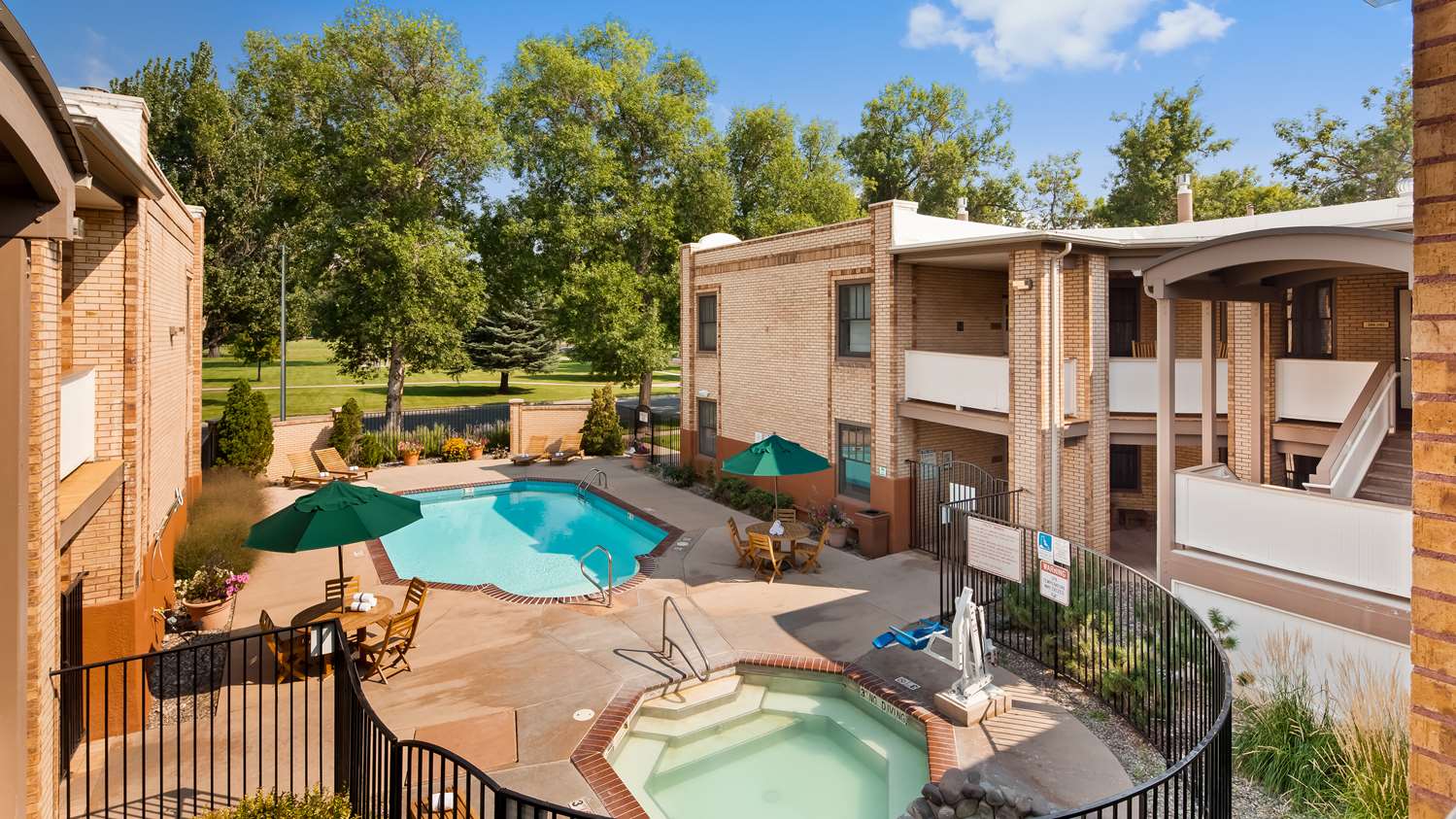 Best Western Plus Plaza Hotel 12/12