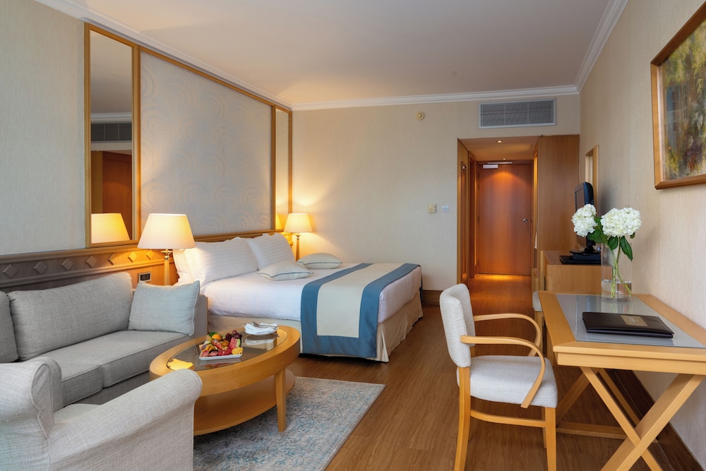 Constantinou Bros Asimina Suites Hotel 10/47