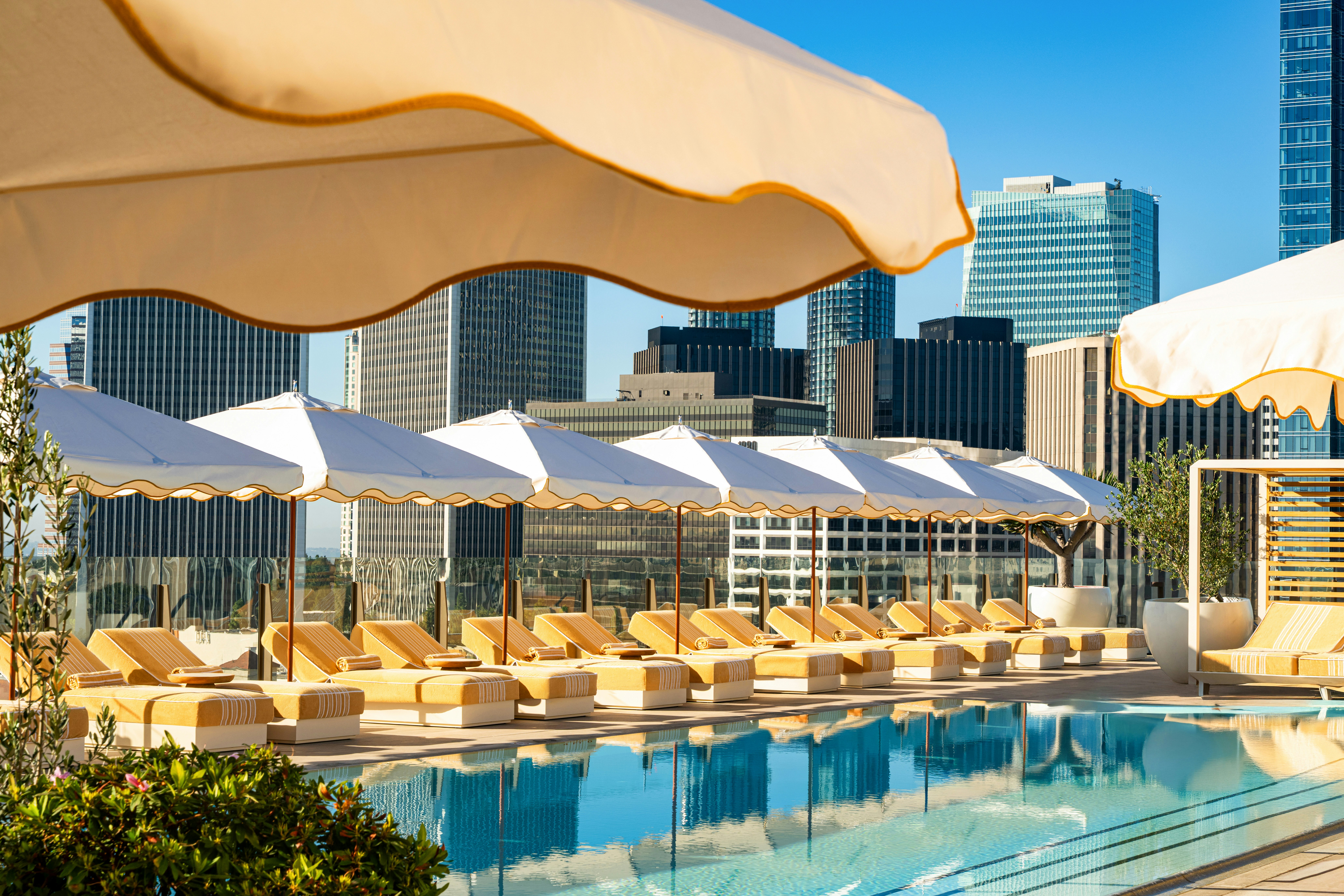 Waldorf Astoria Beverly Hills 76/79