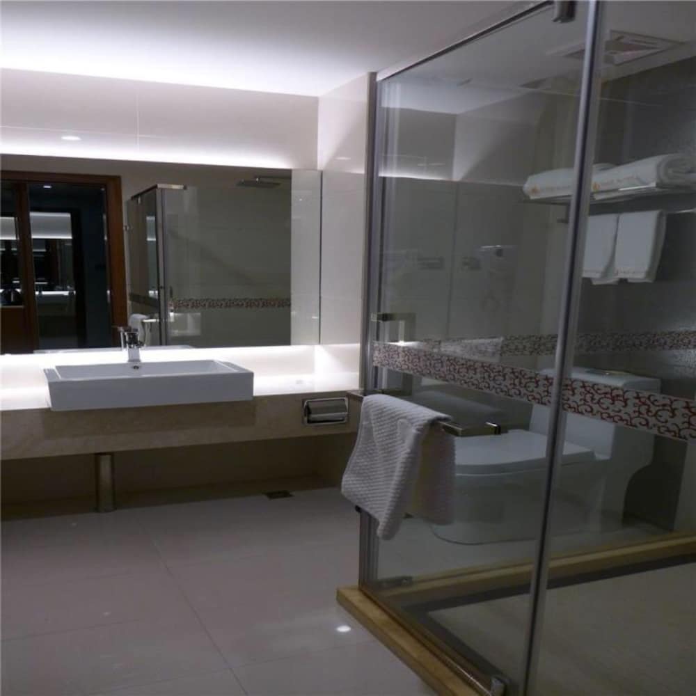 Superior Hotel (Guangzhou Yingbin No.1) 19/19