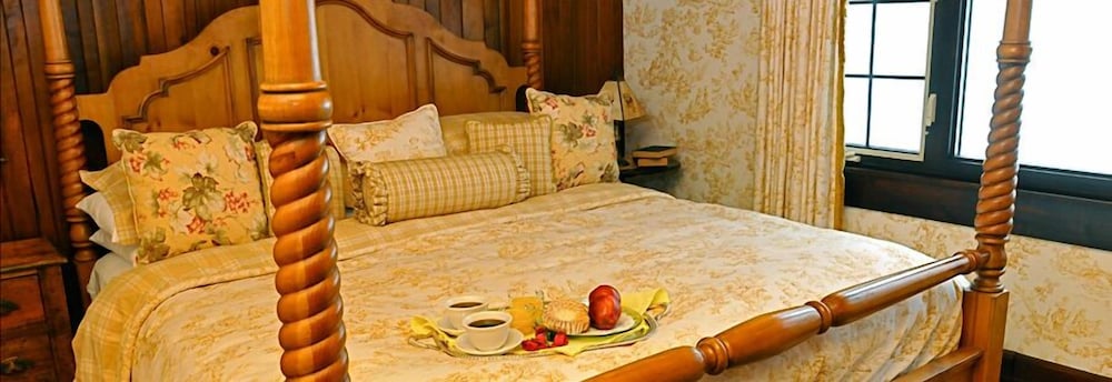 Springside Inn 15/44