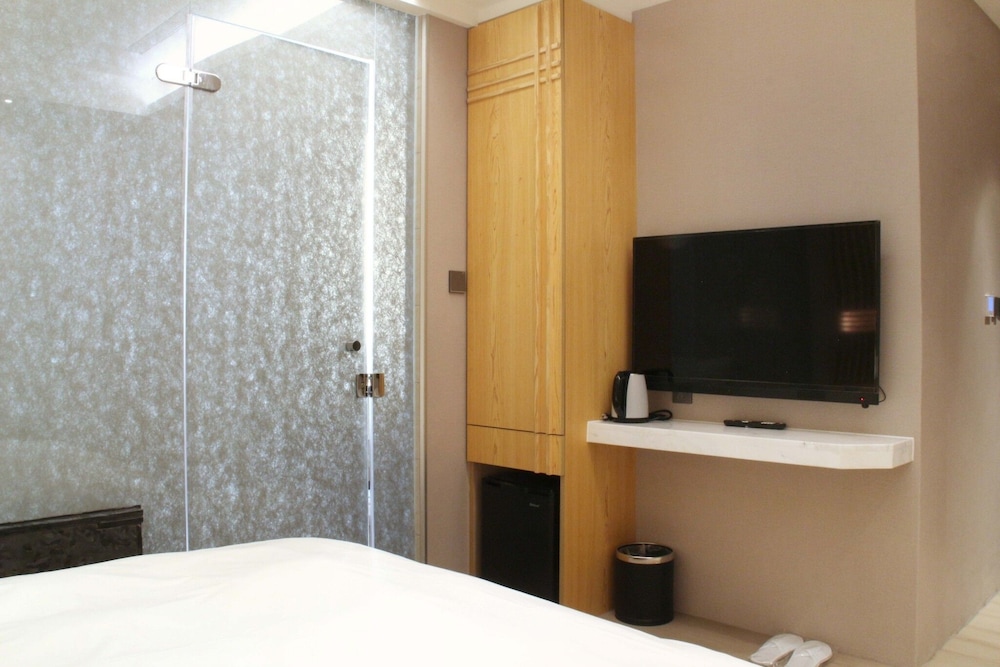 Gamalan FL Spring Hotel 21/42