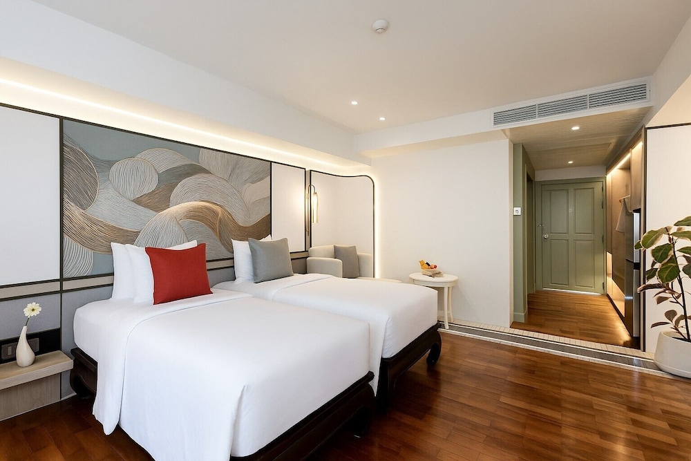Deluxe Room Twin