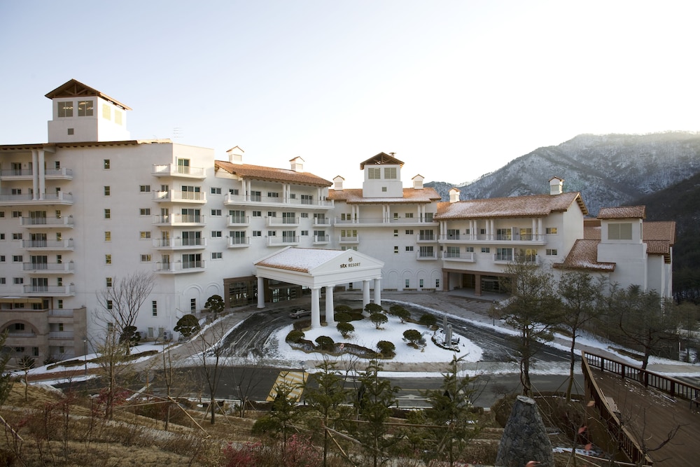 STX Resort Mungyeong in Mungyeong