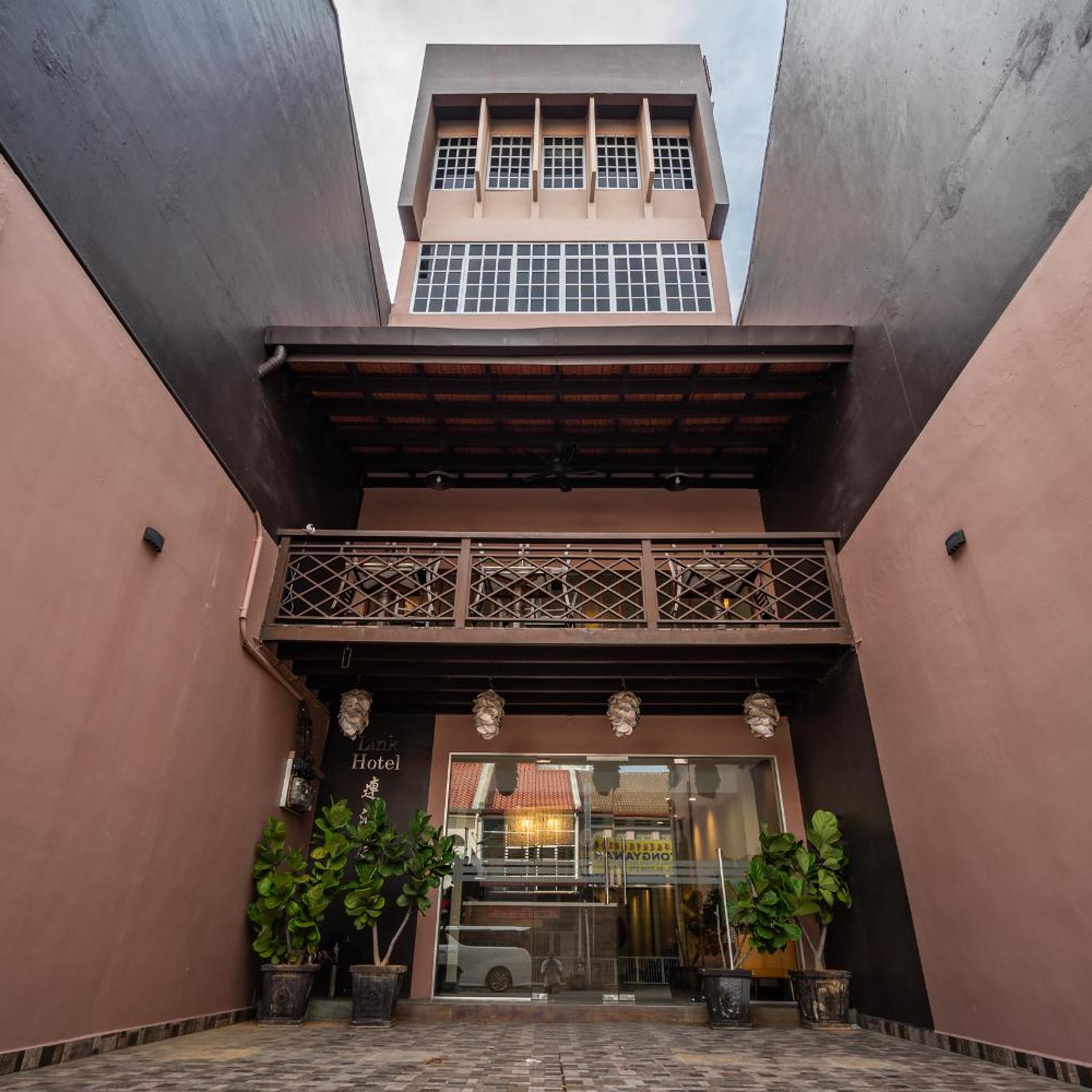 Link Hotel 3/50