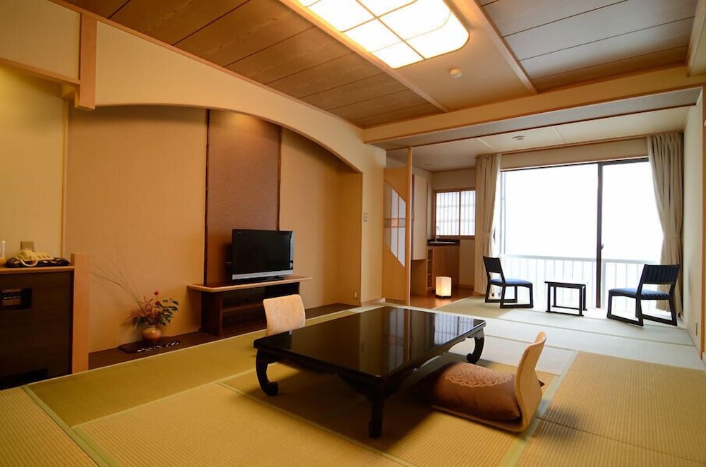 Inatori Tokai Hotel Yuen 52/72
