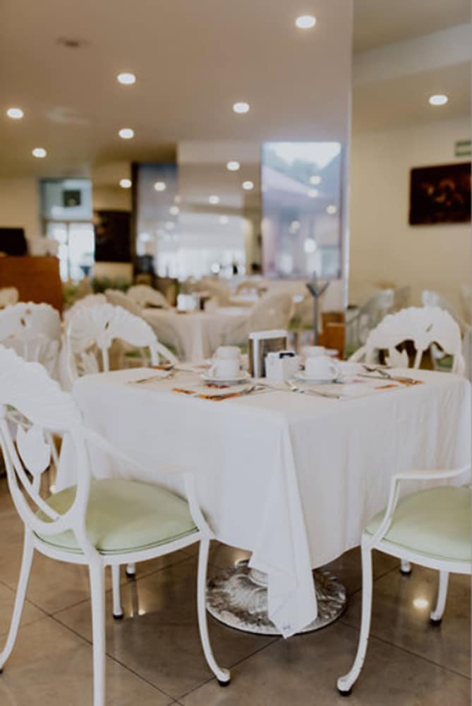 Hotel Laffayette 50/59