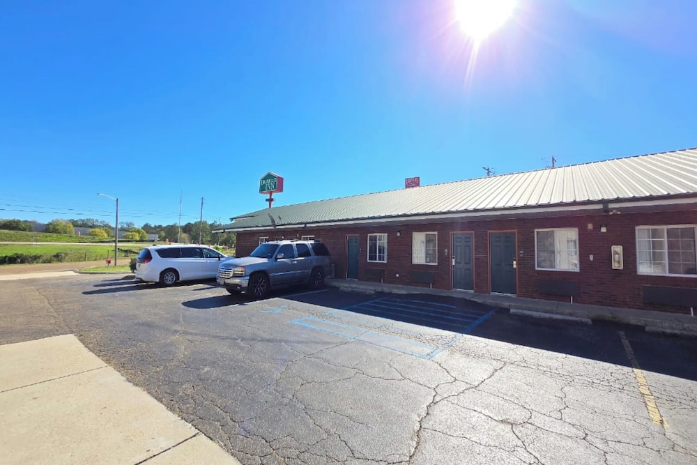 Deerfield Inn McComb I-55 37/49