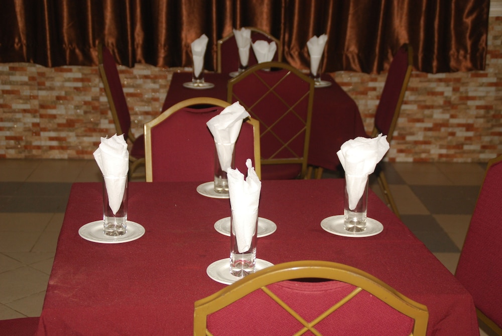 Peace Haven Hotel photo2