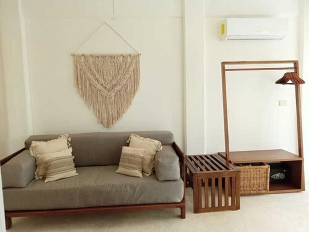 Noah Beach Hotel and Suites 34/55
