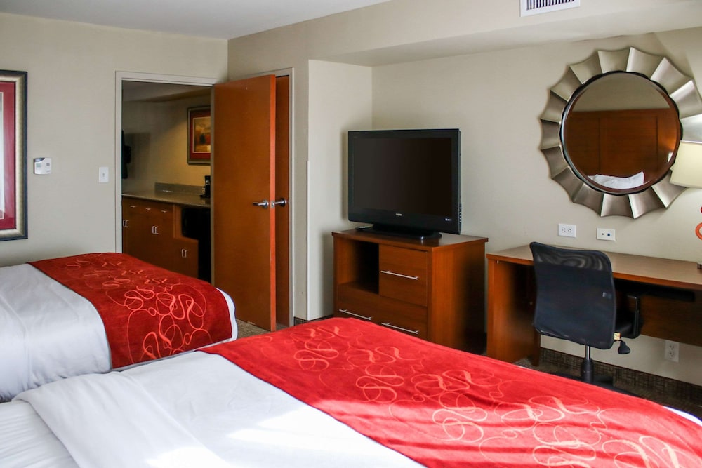 Comfort Suites At Virginia Center Commons 8/39