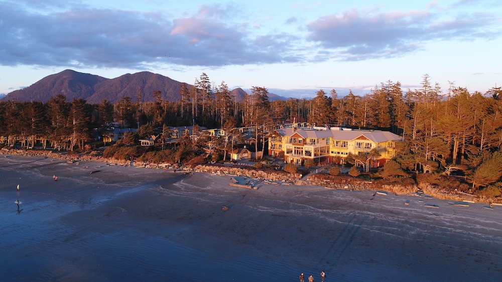 Long Beach Lodge Resort 1/72