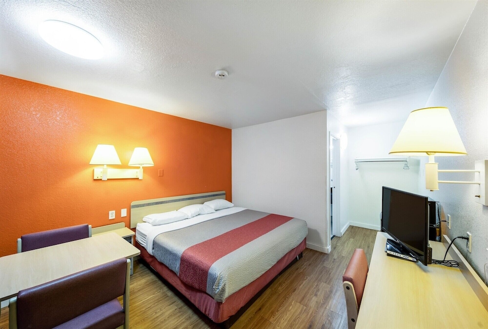 Motel6 Greenville, TX 19/45