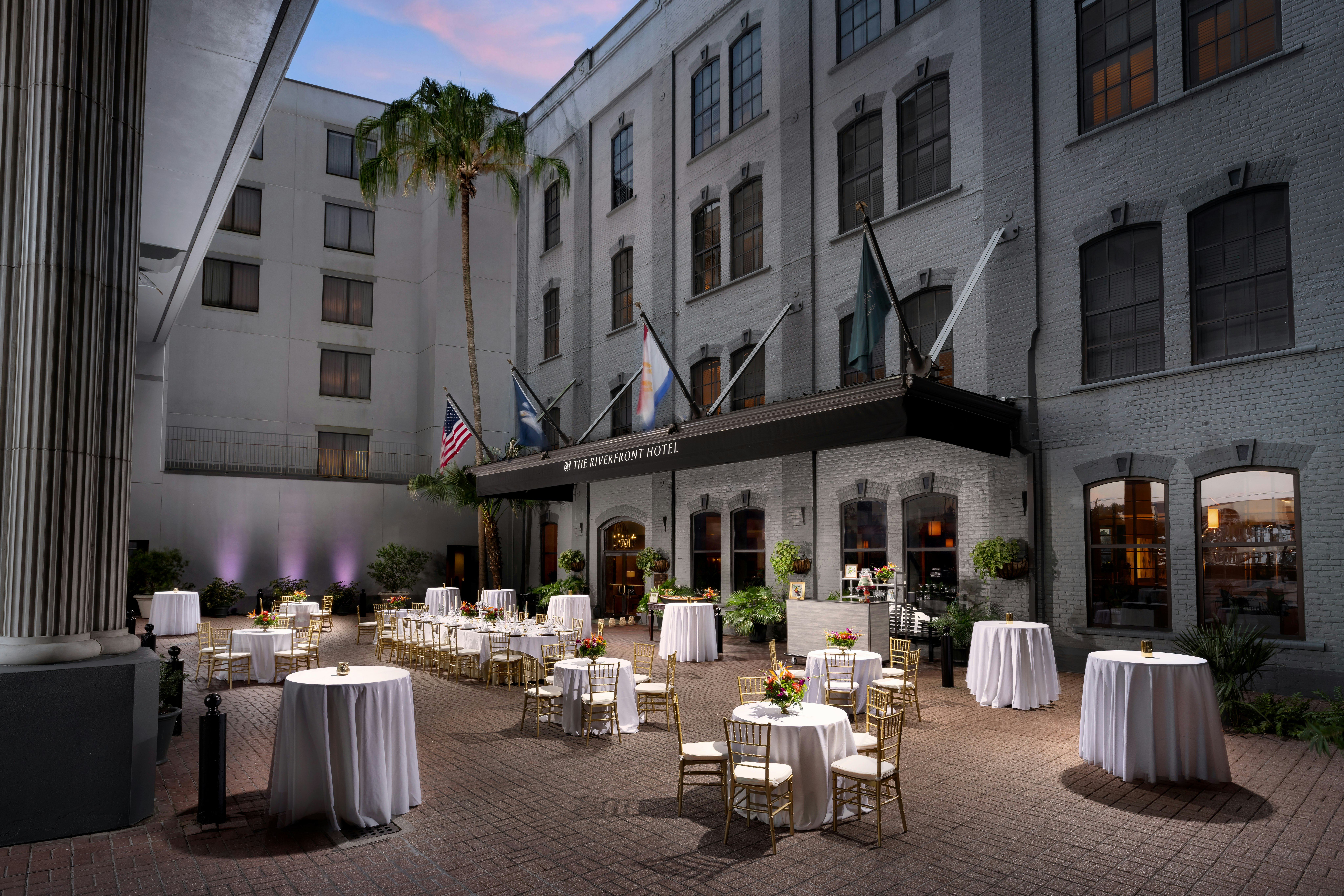 The Riverfront Hotel New Orleans 60/70