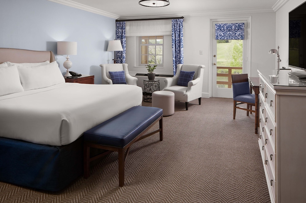 PREMIUM, DELUXE, KING BED